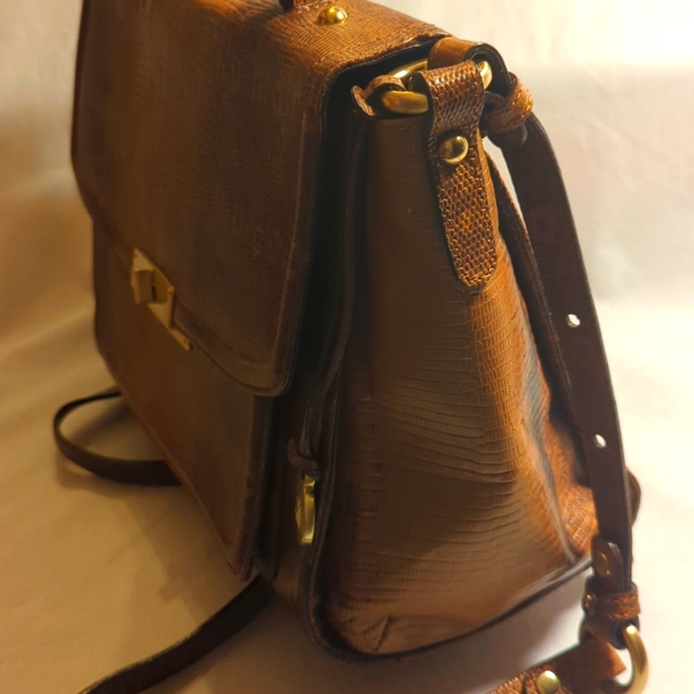 Brahmin - Picture 2 of 5